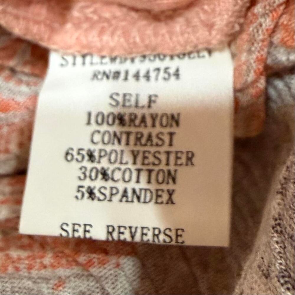 Pink blouse with patchwork sleeves - Picture 4 of 5